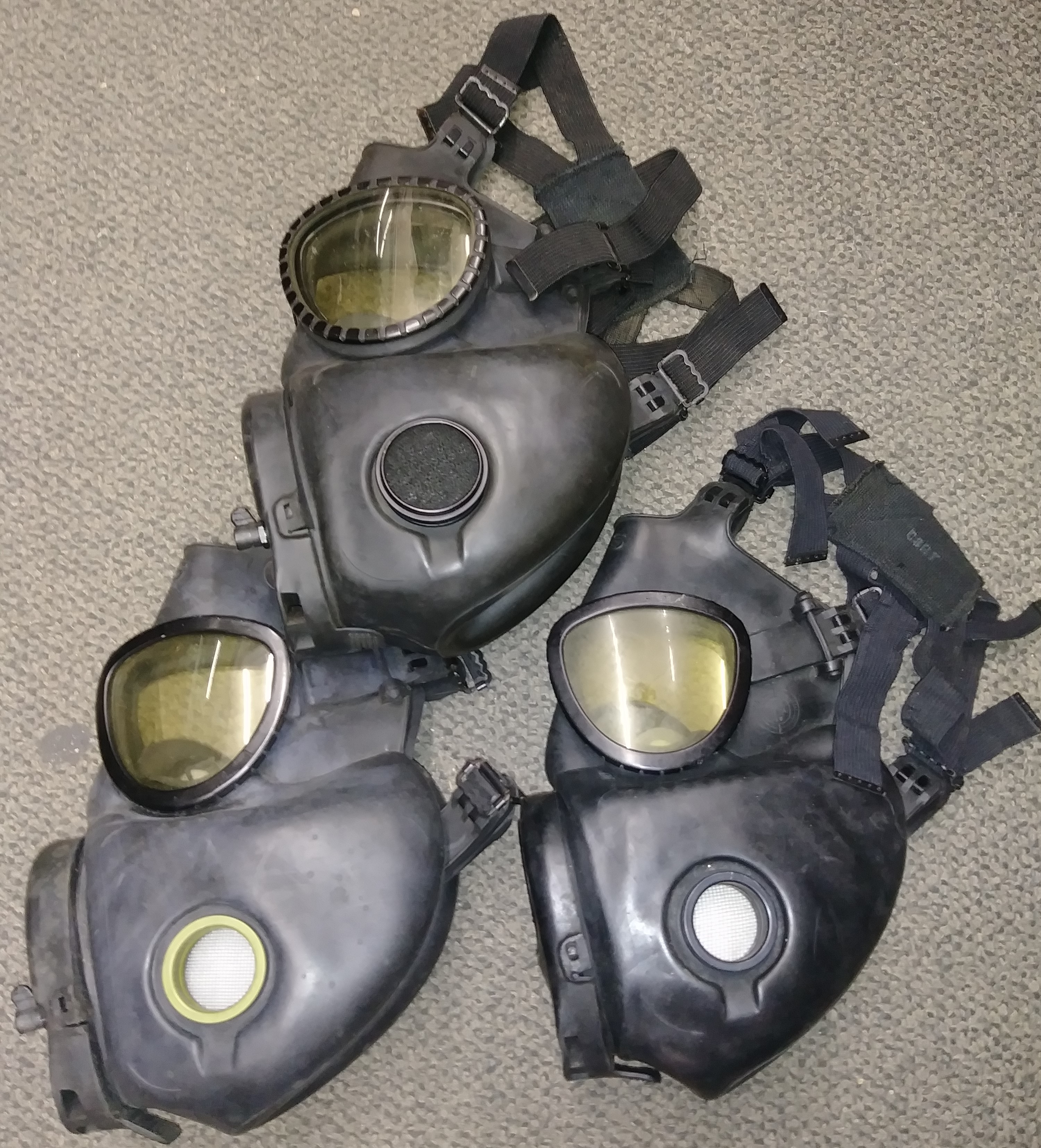 SURPLUS M17 GAS MASKS QTY 3 SURPLUS M17 GAS MASKS QTY 3